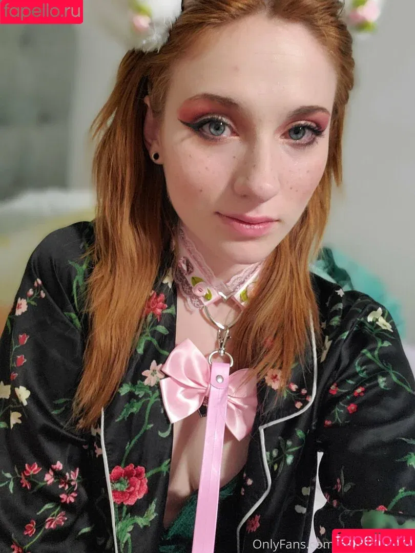 flow3r_kitt3n / littl3_flow3r_kitt3n Onlyfans Photo Gallery 