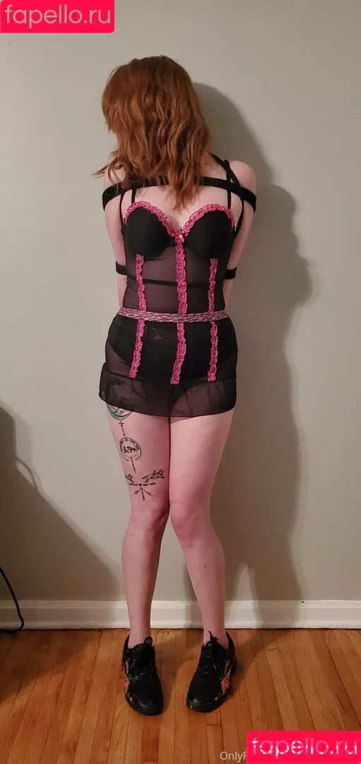 flow3r_kitt3n / littl3_flow3r_kitt3n Onlyfans Photo Gallery 