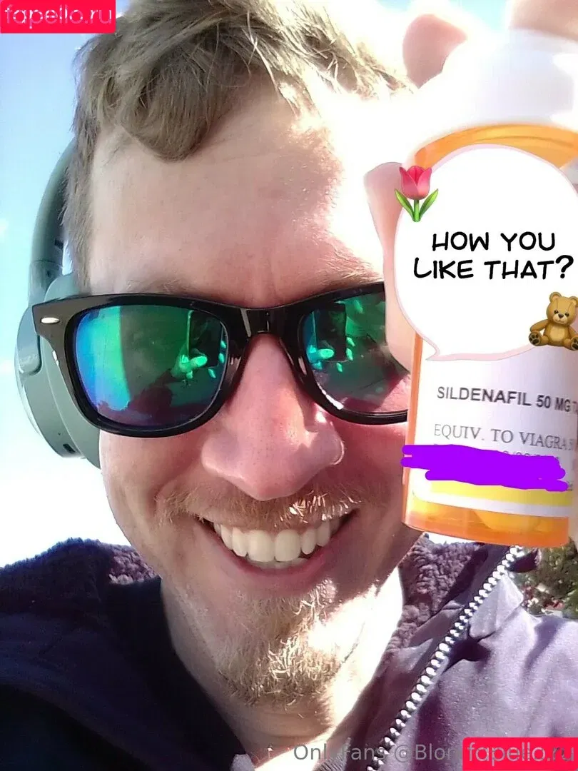 blondieblue22 / blondnblue222 Onlyfans Photo Gallery 