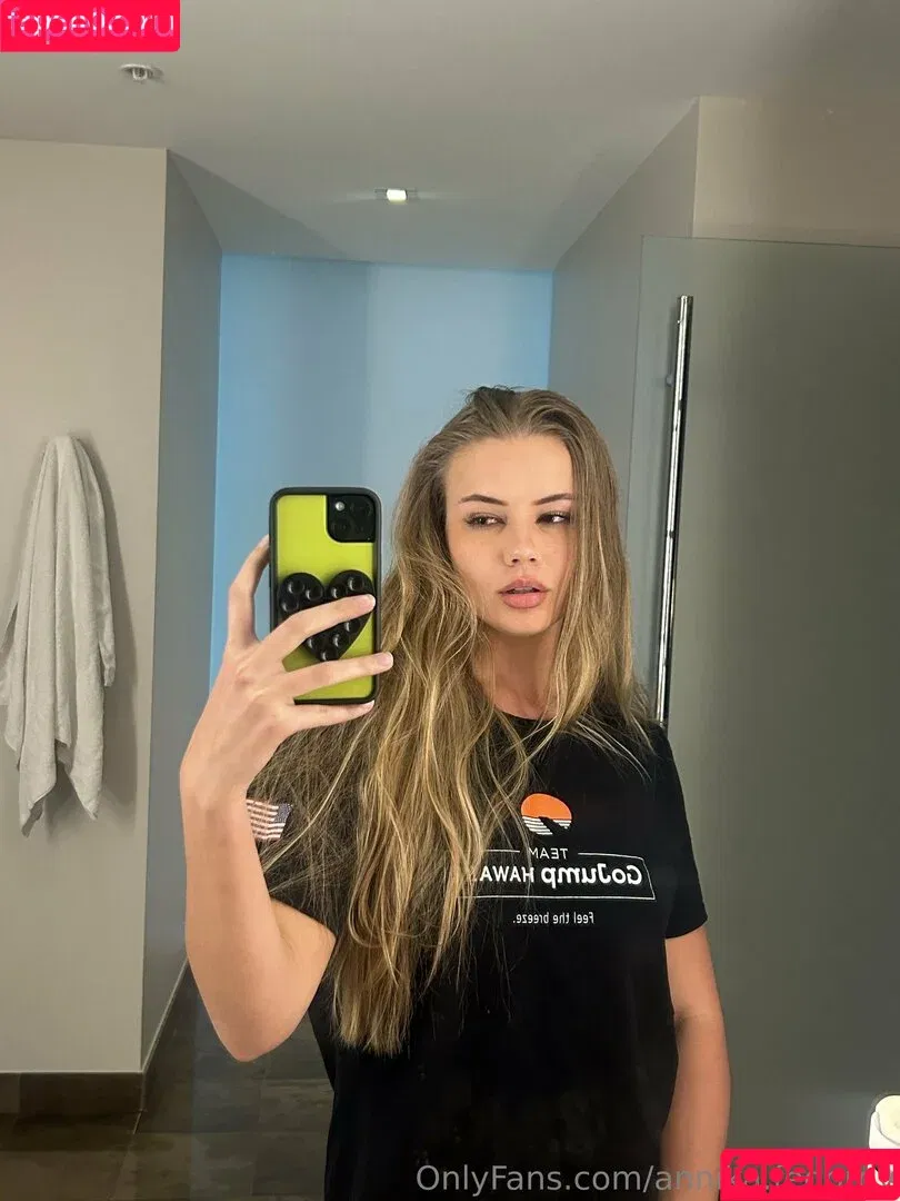 annika.fedorov Onlyfans Photo Gallery 