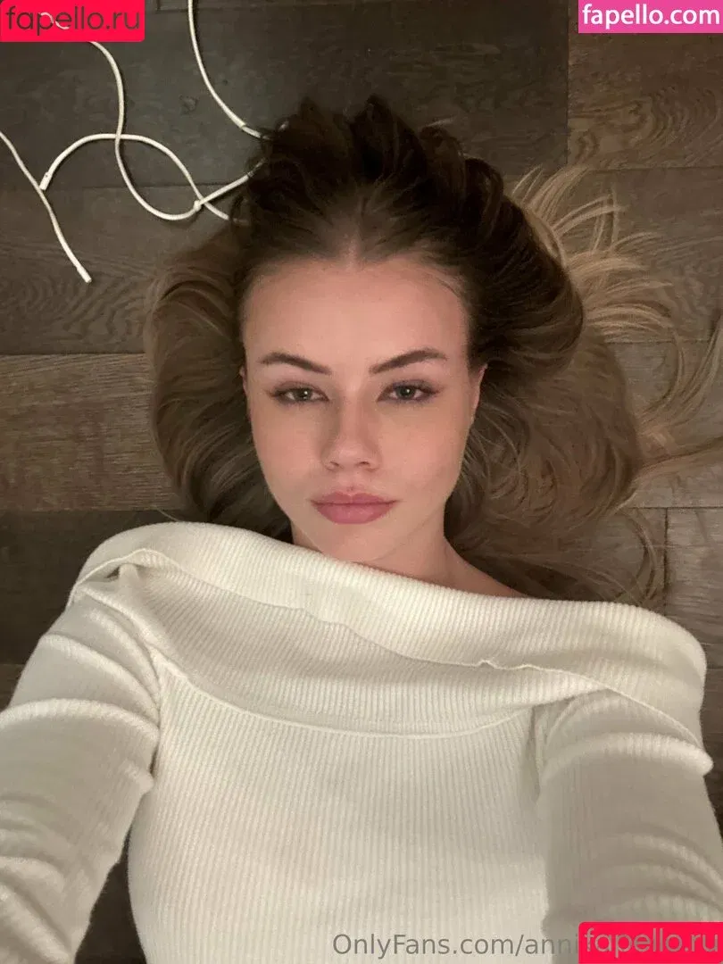 annika.fedorov Onlyfans Photo Gallery 