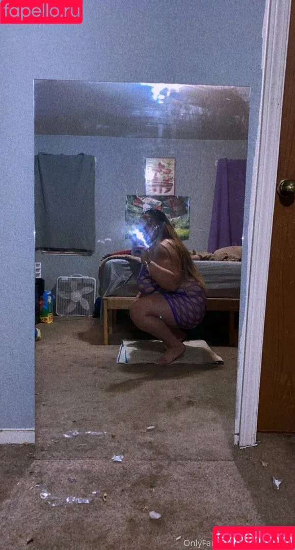 hellotitty420_ / thicctitty420 Onlyfans Photo Gallery 