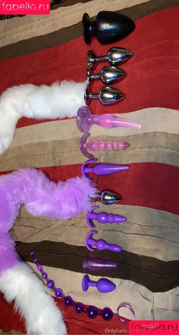 hellotitty420_ / thicctitty420 Onlyfans Photo Gallery 