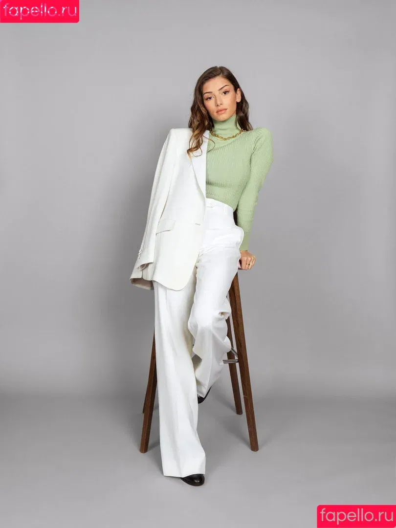 Mimi Keene / mimikeene3 Onlyfans Photo Gallery 