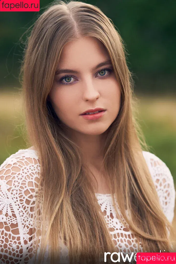 Yana Love Onlyfans Photo Gallery 