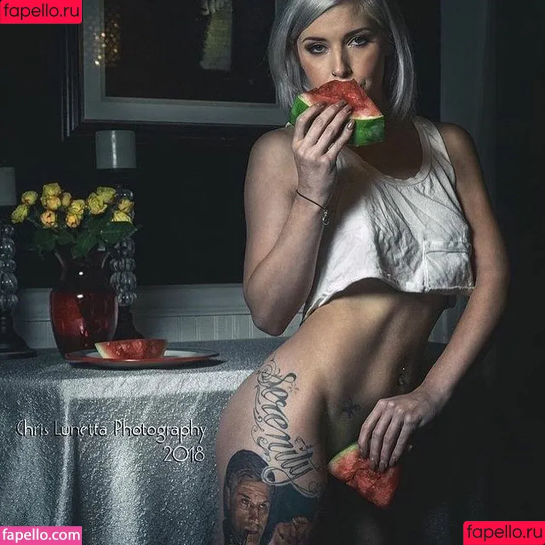 EmyleesKaliber / hatingemylee / https: Onlyfans Photo Gallery 