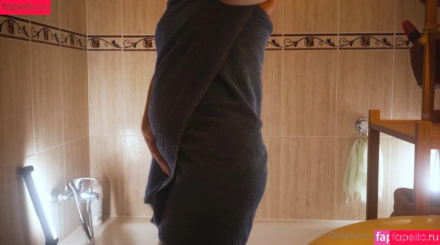 alice2242 Onlyfans Photo Gallery 