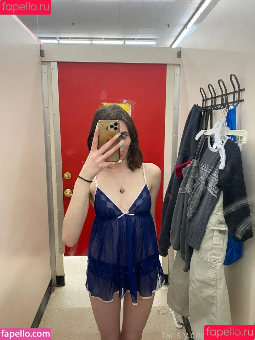 avieb4by / aviebaby / snipermasklovr Onlyfans Photo Gallery 