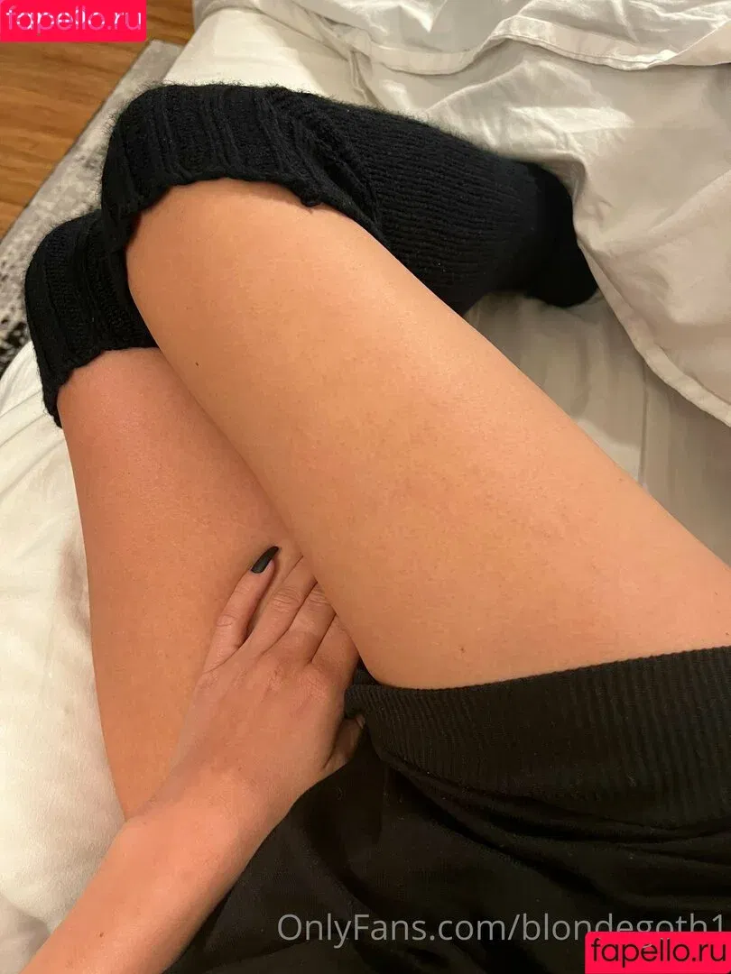 Blondegoth1 Onlyfans Photo Gallery 