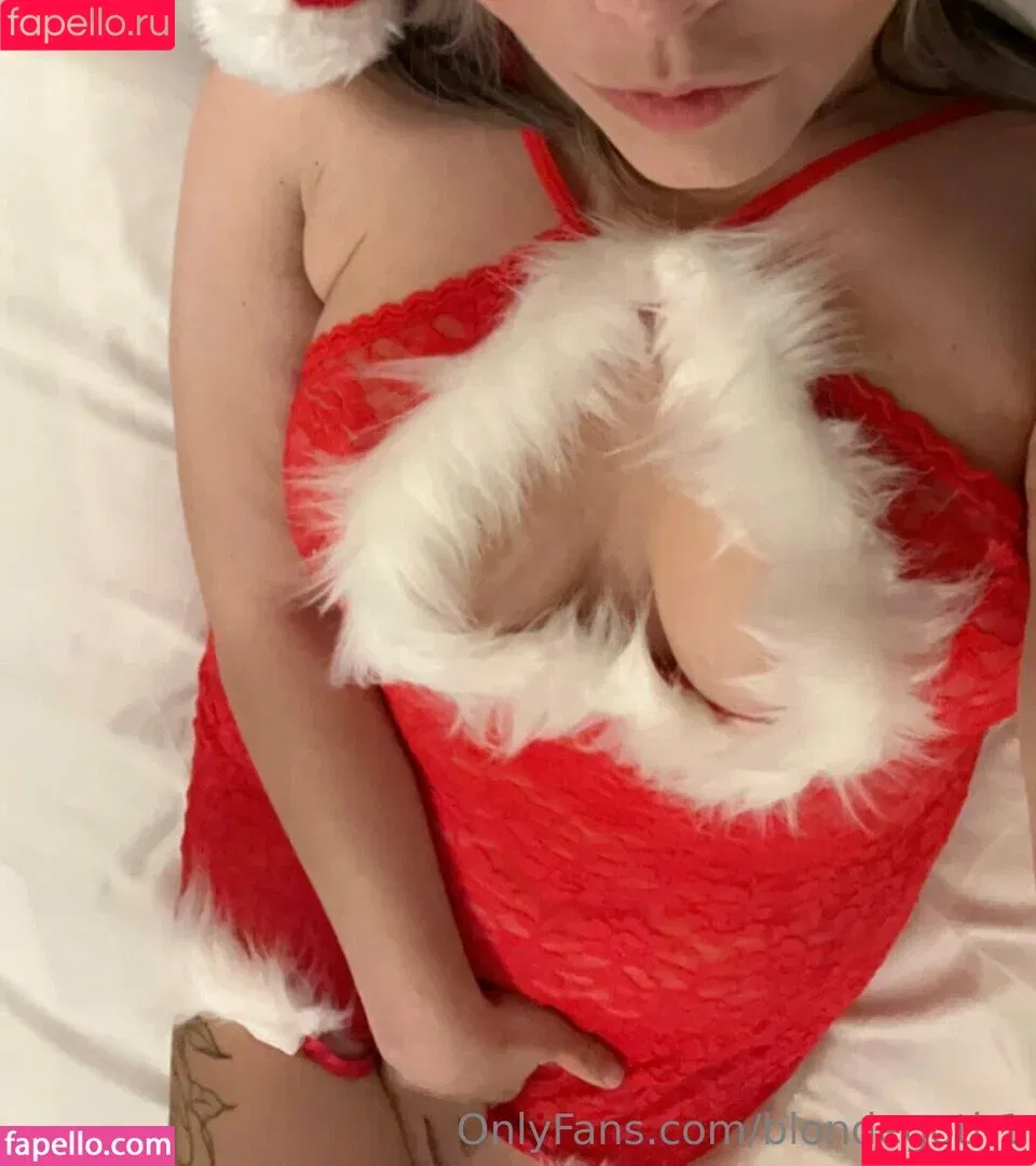 Blondegoth1 Onlyfans Photo Gallery 