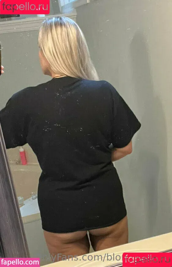 Blondegoth1 Onlyfans Photo Gallery 