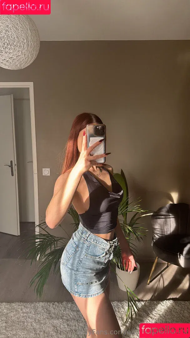 emmasauvages / emmasauvagesof Onlyfans Photo Gallery 