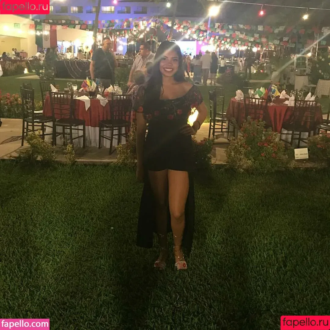 Karen Garcia / Karengarciaalf / karengarcia9 Onlyfans Photo Gallery 