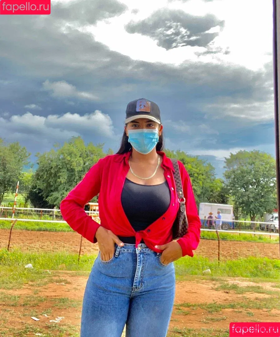 Karen Garcia / Karengarciaalf / karengarcia9 Onlyfans Photo Gallery 