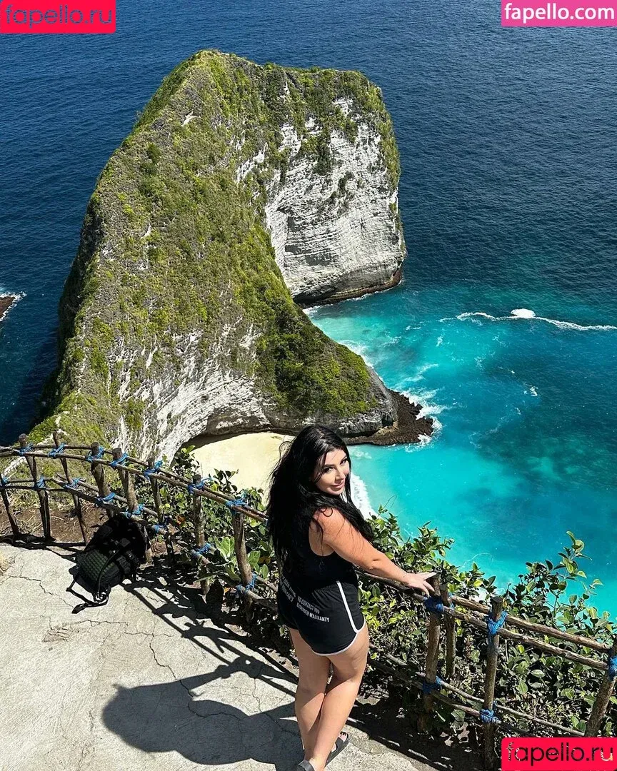 Madison Sinclair / maddsinclair / madisonsinclair Onlyfans Photo Gallery 