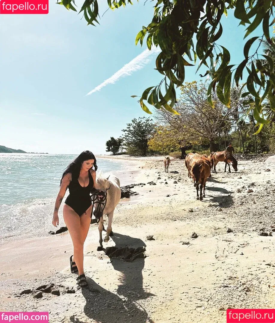 Madison Sinclair / maddsinclair / madisonsinclair Onlyfans Photo Gallery 