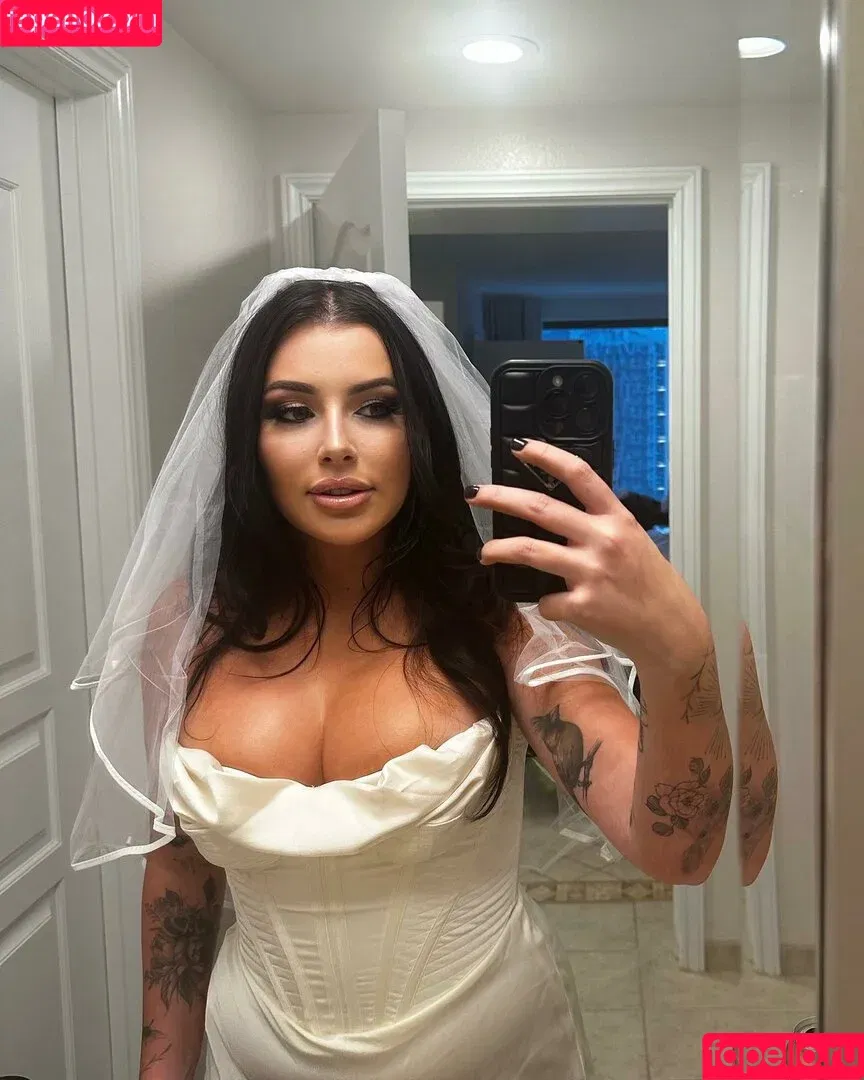 Madison Sinclair / maddsinclair / madisonsinclair Onlyfans Photo Gallery 