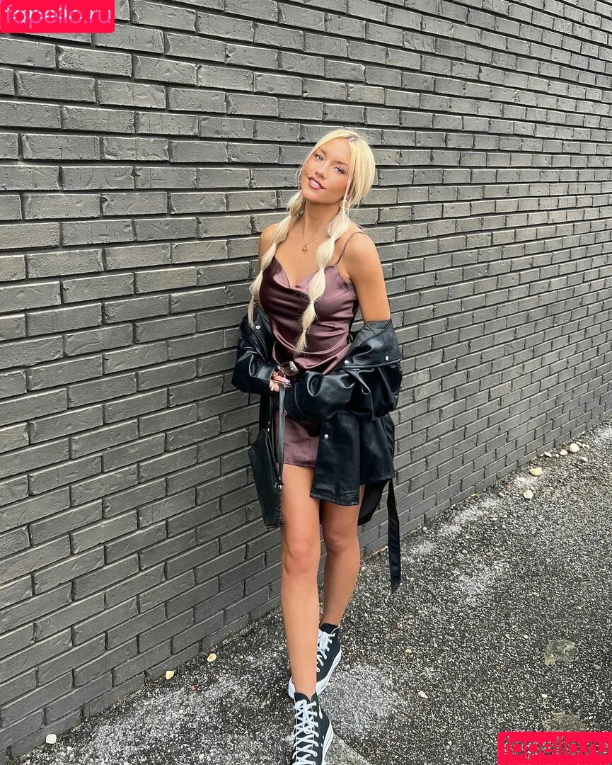 Marissa Daleigh / marissaayerss / voodoo_chiild Onlyfans Photo Gallery 