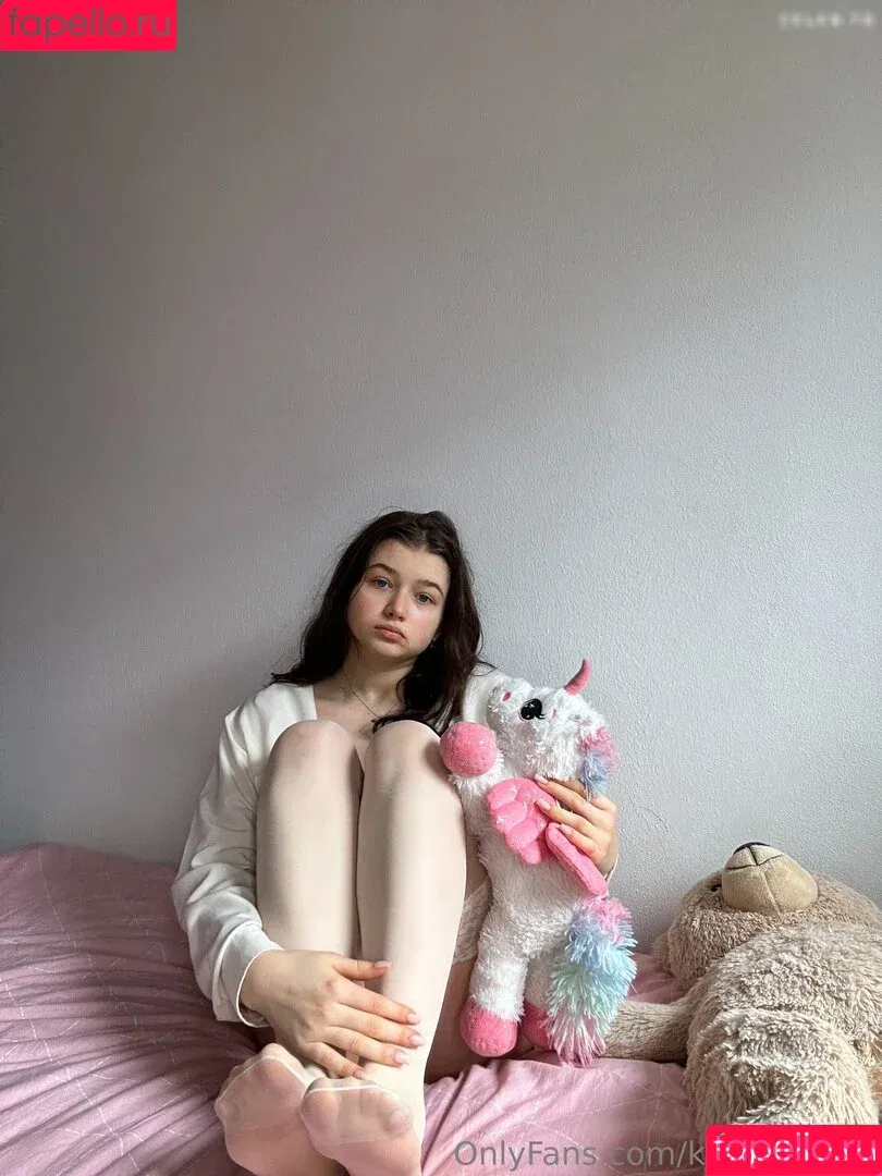 Malá Holčička / kleine.xenia / xeniaa_of Onlyfans Photo Gallery 