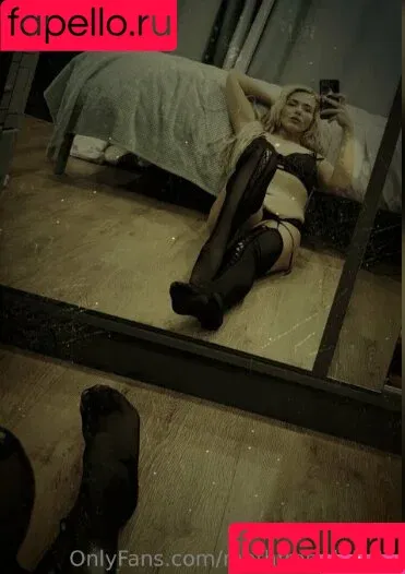 Session Moth Martina / mothfromdaflats / session_moth_martina / sessionmoth Onlyfans Photo Gallery 