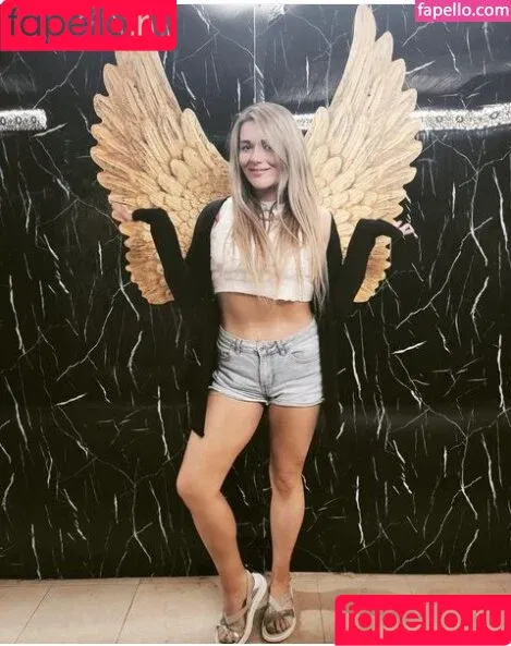 Session Moth Martina / mothfromdaflats / session_moth_martina / sessionmoth Onlyfans Photo Gallery 