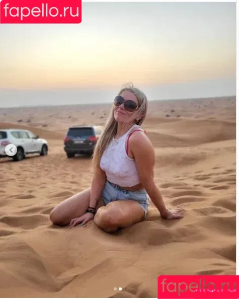 Session Moth Martina / mothfromdaflats / session_moth_martina / sessionmoth Onlyfans Photo Gallery 