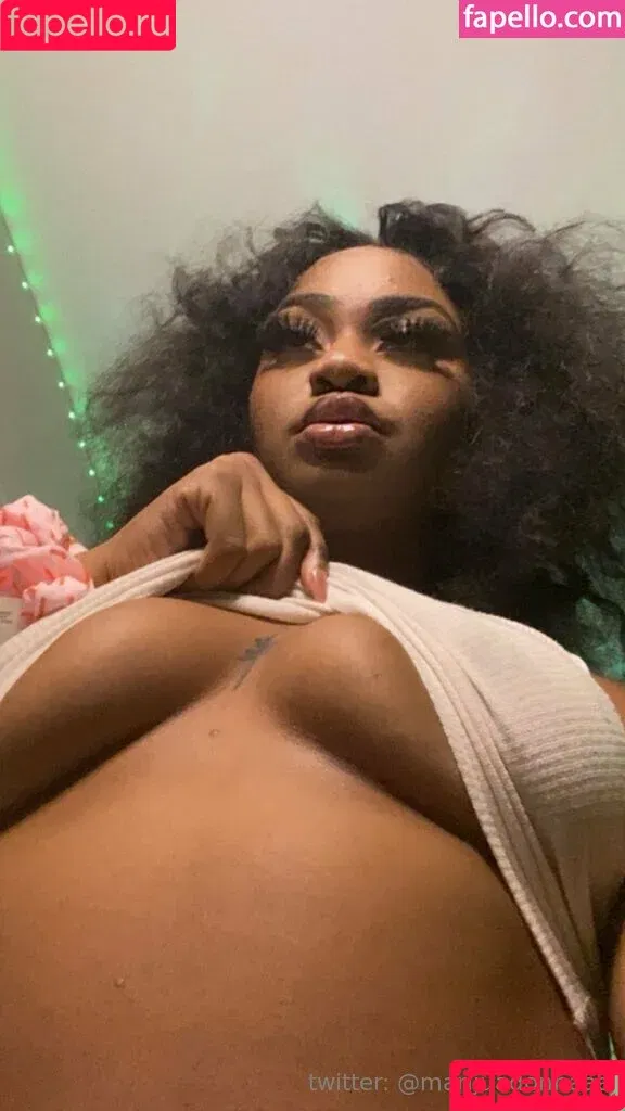 mochi.ansher / spoiledmochi Onlyfans Photo Gallery 