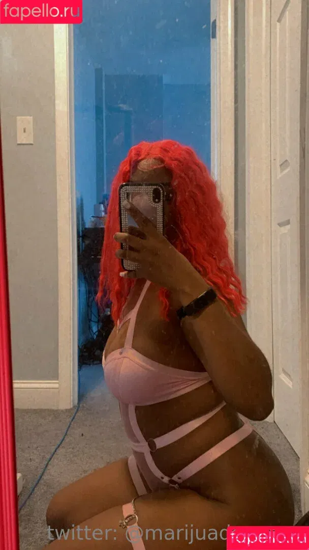 mochi.ansher / spoiledmochi Onlyfans Photo Gallery 