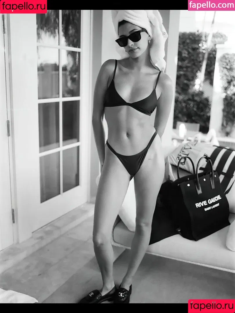 Hailey Bieber / baldwin / haileeybear / haileybieber Onlyfans Photo Gallery 