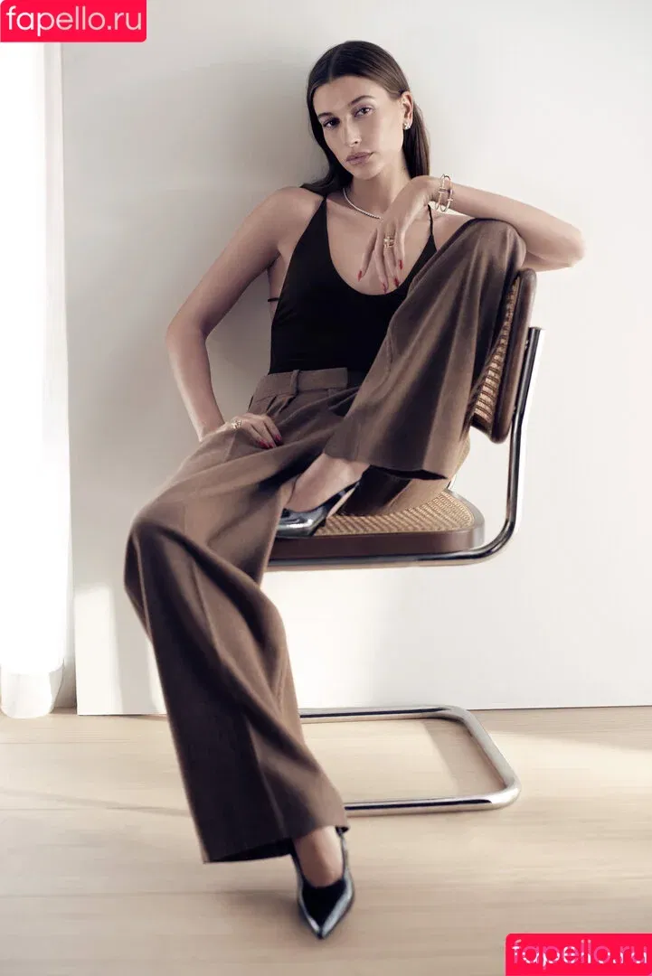 Hailey Bieber / baldwin / haileeybear / haileybieber Onlyfans Photo Gallery 