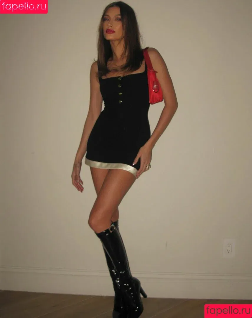 Hailey Bieber / baldwin / haileeybear / haileybieber Onlyfans Photo Gallery 