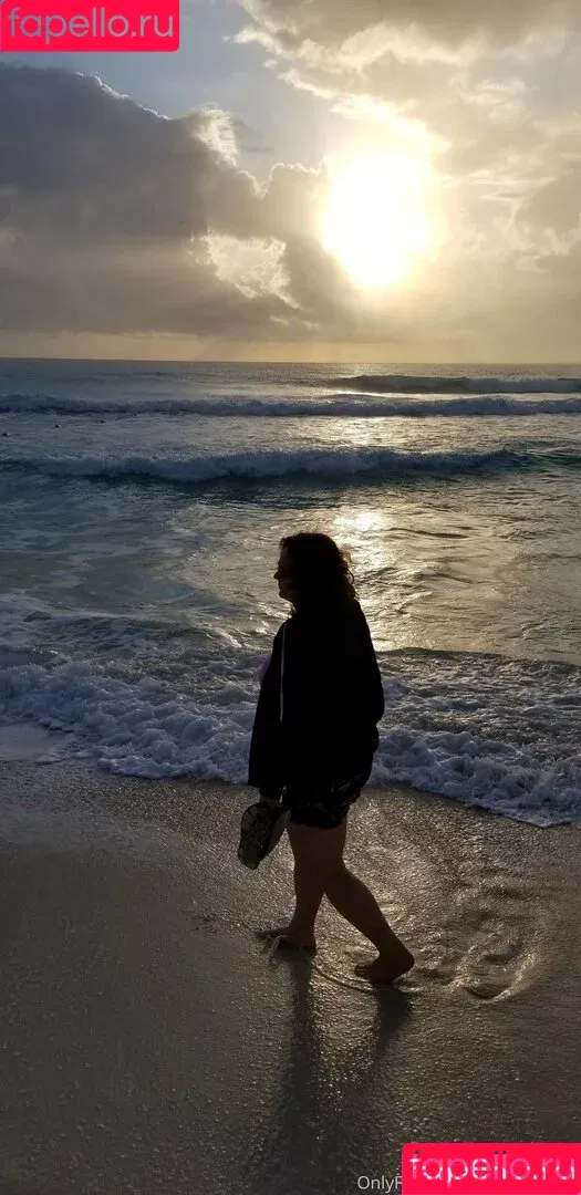 hungarianhottie / tophungariangirls Onlyfans Photo Gallery 