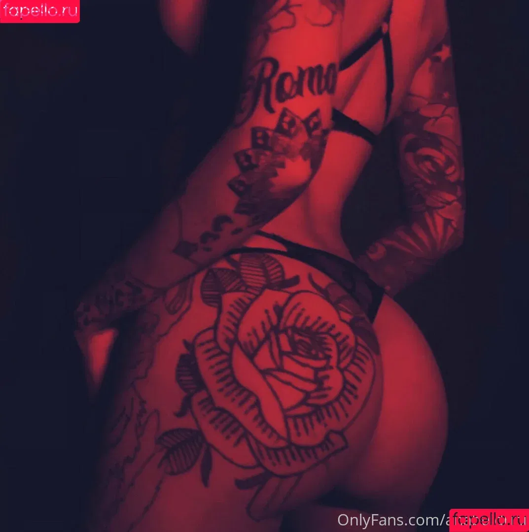 Ana Buhr Buldrini / anabbad / anabuhrbuldrini Onlyfans Photo Gallery 