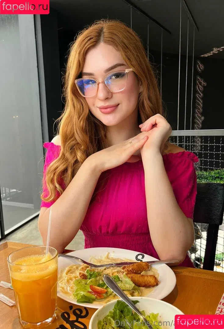 angelaperes Onlyfans Photo Gallery 