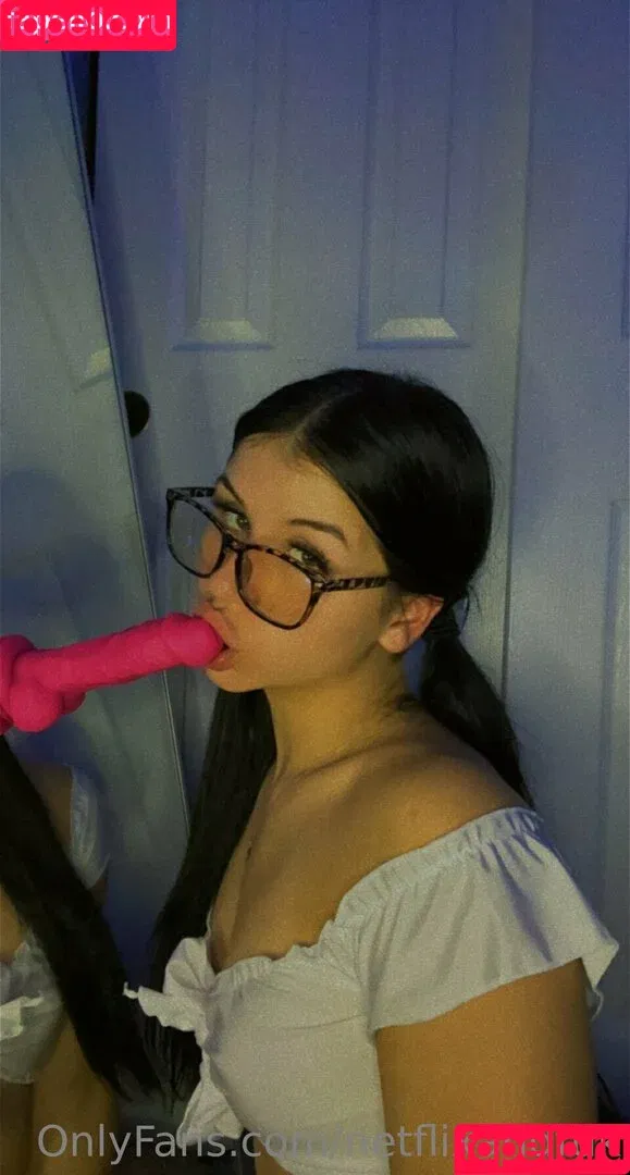 elizabethsnyder / lizzysnyder18 Onlyfans Photo Gallery 