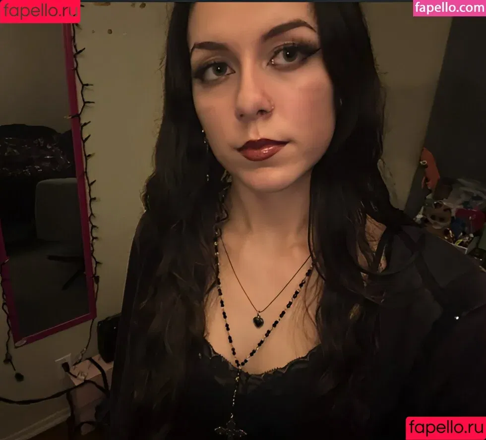 Lily Winters / lily.winters / lilywintersxxx Onlyfans Photo Gallery 