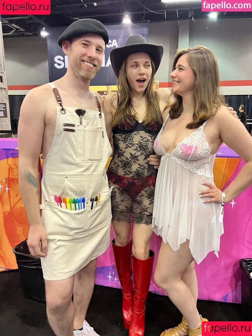 Rose Carter / rosecaarter / rosecarter Onlyfans Photo Gallery 