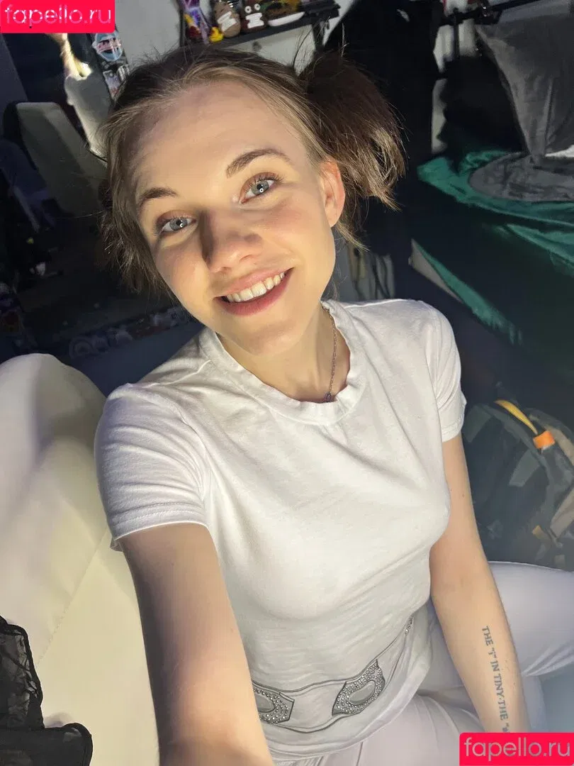 Rose Carter / rosecaarter / rosecarter Onlyfans Photo Gallery 