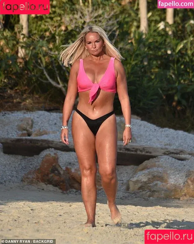 Jennifer Ellison / jenniferellisonjellistudios Onlyfans Photo Gallery 