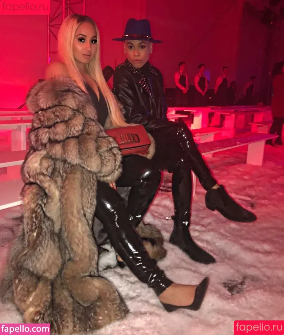 Jojo / https: / joannvdherik / jojozarur / xoxojojo Onlyfans Photo Gallery 