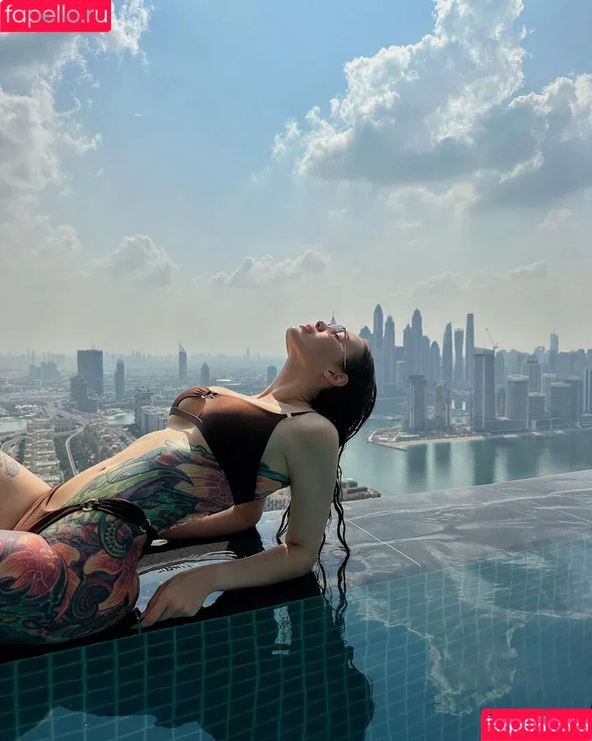 Toma Zhdanova / _tomato_333_ Onlyfans Photo Gallery 