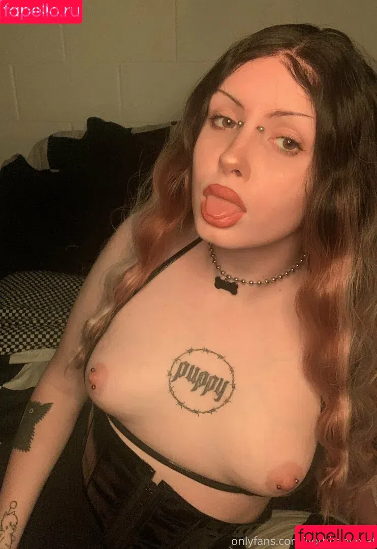 Gothbabybrat / trashbabybrat666 Onlyfans Photo Gallery 