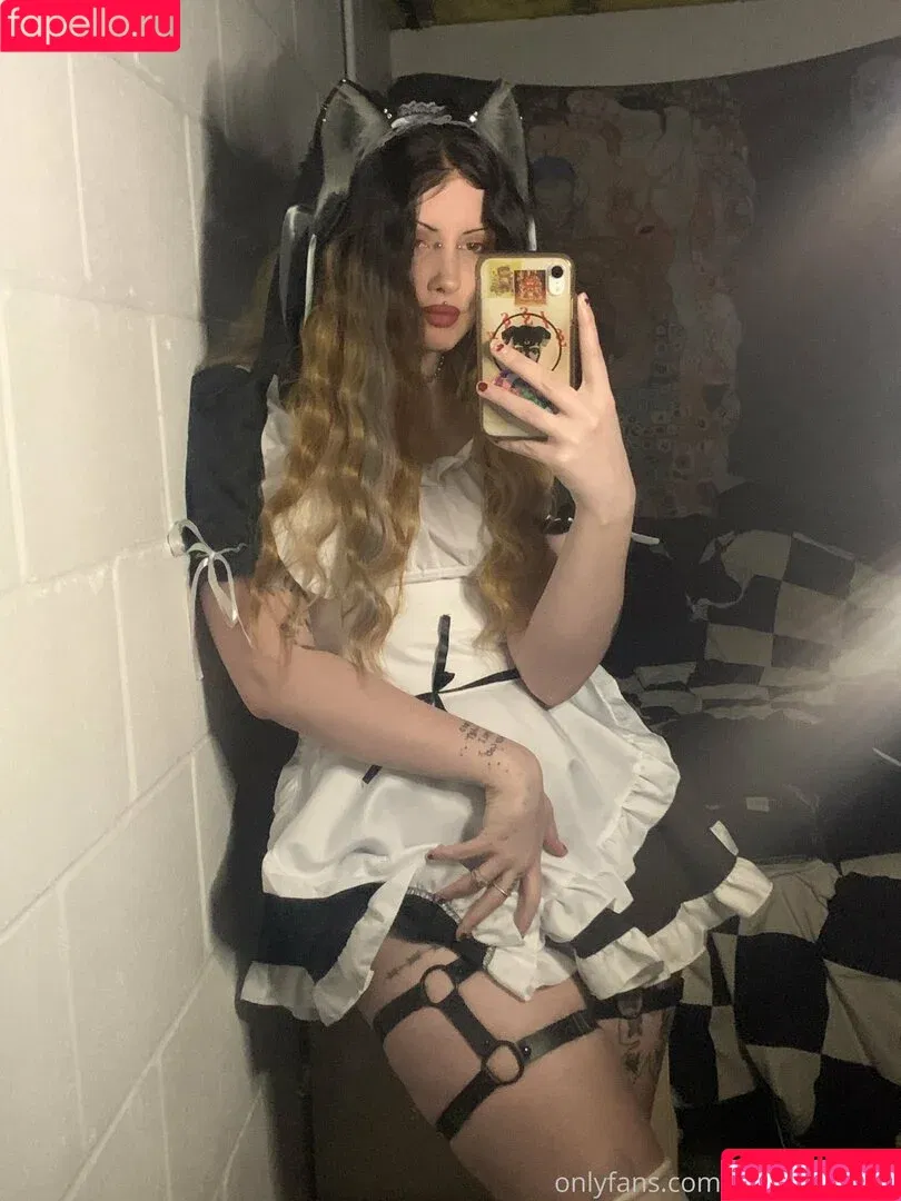 Gothbabybrat / trashbabybrat666 Onlyfans Photo Gallery 