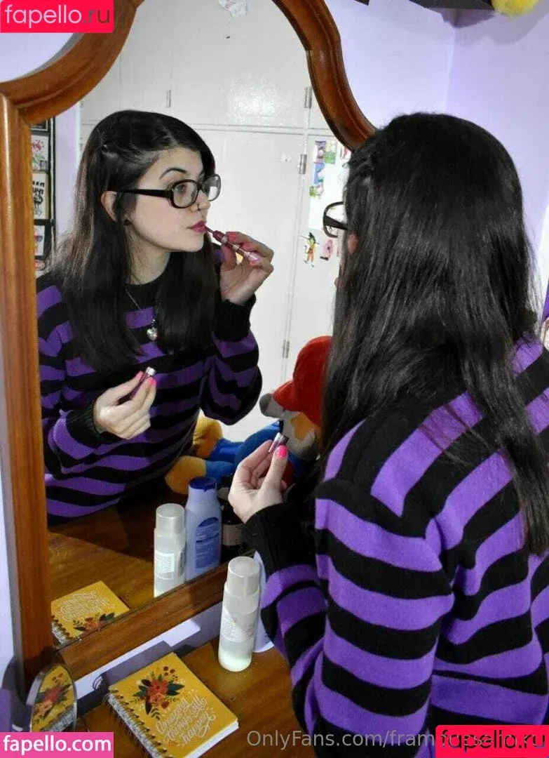 frambuesamiko / marla.singer.x Onlyfans Photo Gallery 