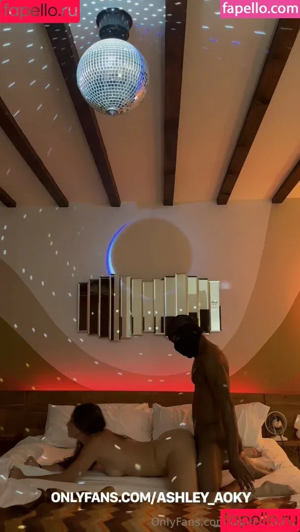 Ashley Aoky / Simp Chat / ashley_aoky / ashleyy3yy Onlyfans Photo Gallery 