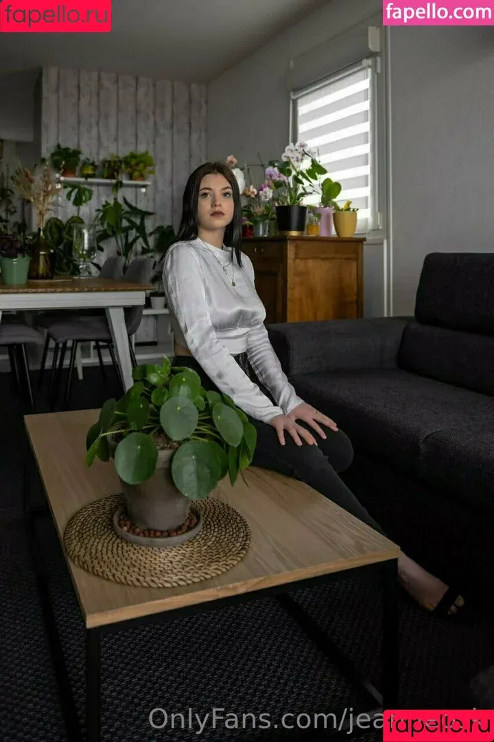 jeanne.osk / jeanneosk Onlyfans Photo Gallery 