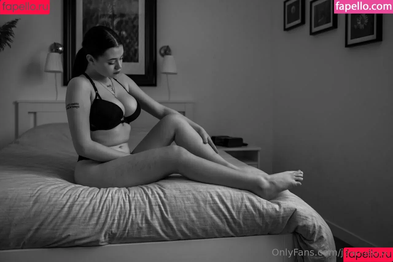 jeanne.osk / jeanneosk Onlyfans Photo Gallery 