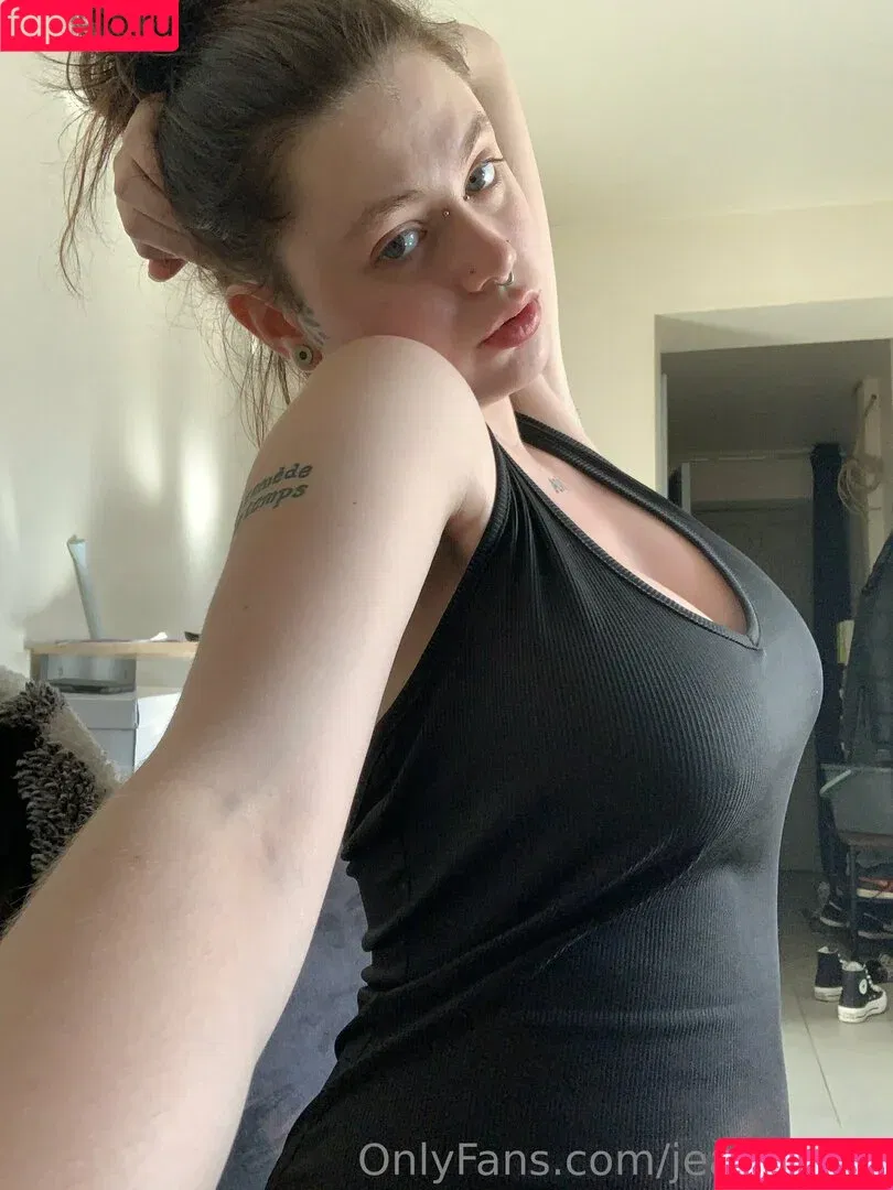 jeanne.osk / jeanneosk Onlyfans Photo Gallery 