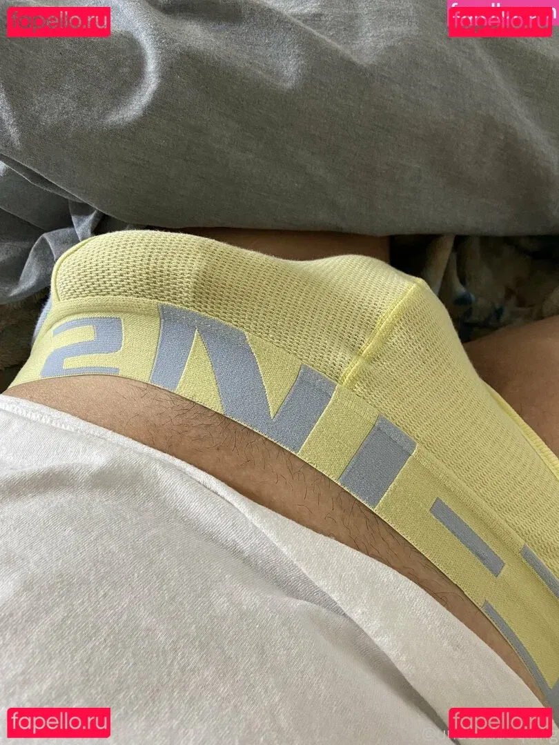 underxiaoqiang Onlyfans Photo Gallery 