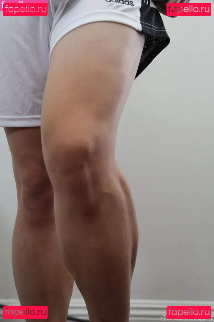 underxiaoqiang Onlyfans Photo Gallery 